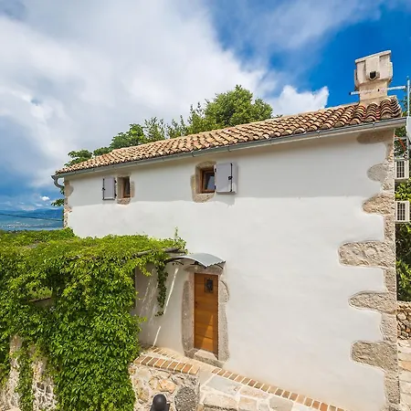 Jela Villa